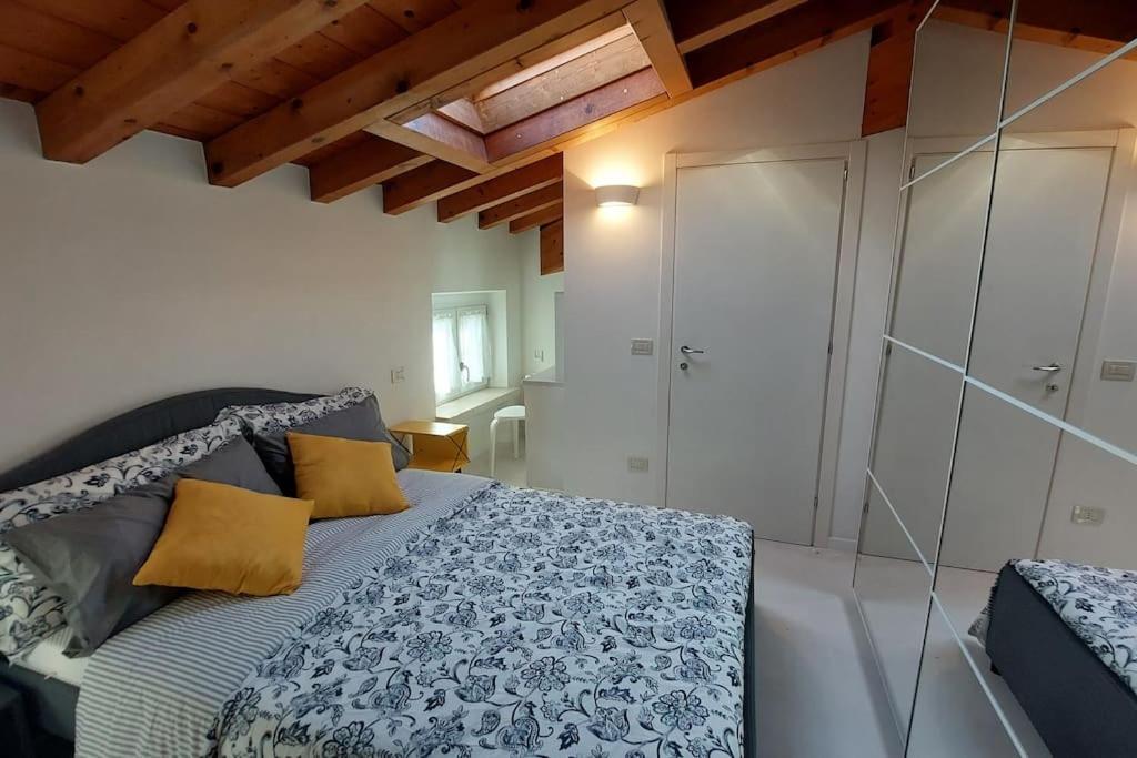 Sui Tetti Di Valeggio - Holiday Apartment Valeggio sul Mincio Buitenkant foto