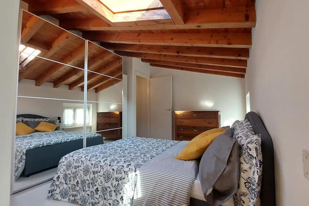 Sui Tetti Di Valeggio - Holiday Apartment Valeggio sul Mincio Buitenkant foto